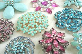 Pins & Brooches Photo Gallery