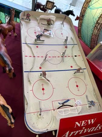 West Saint Paul Antiques - VINTAGE NHL PLAYOFF HOCKEY GAME - $195