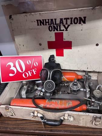 VINTAGE INHALATION ONLY & OXYGEN W CARBON MONOXIDEBAG KIT ALL IN A METAL CASE ORIGINALLY $325 --30% OFF -- $227.50