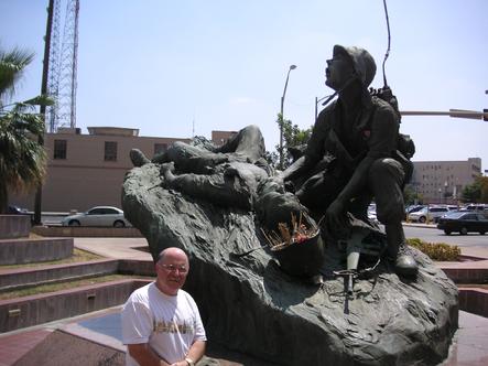Click here for the San Antonio Veterans Memorial Plaza photos...